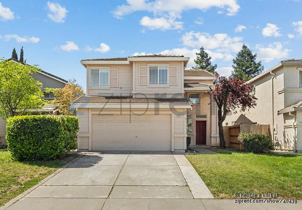 3 bed, 2.5 bath, 1663 sqft, $3,100 — Photo 1