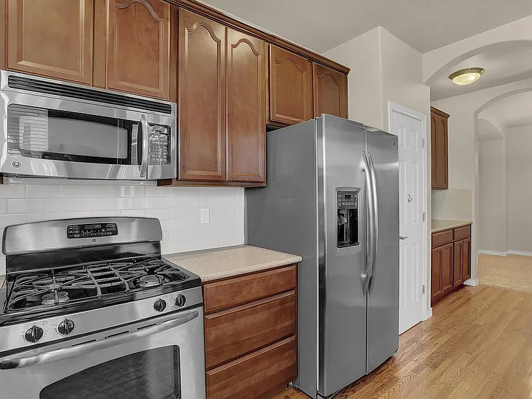 3311 Gladstone Creek Point — Photo 10