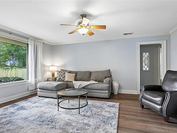 3rd image of 2521 Mississippi Ave