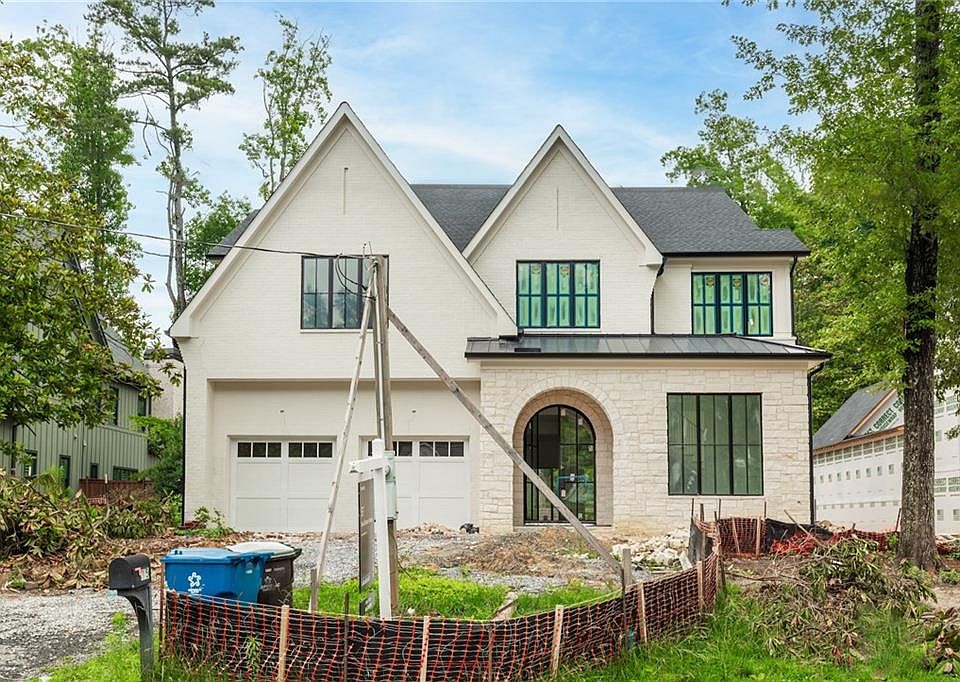 1st image of 305 Hook Rd
