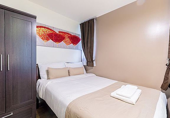 2nd image of 35 E 7th St #1C