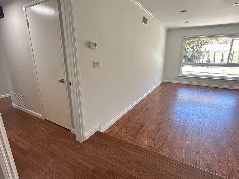 10463 El Monte Ave — Photo 9