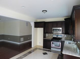 38 Hampton St, Metuchen, NJ 08840