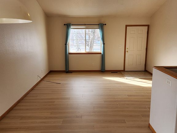 3rd image of 3913 Tumbleweed Dr