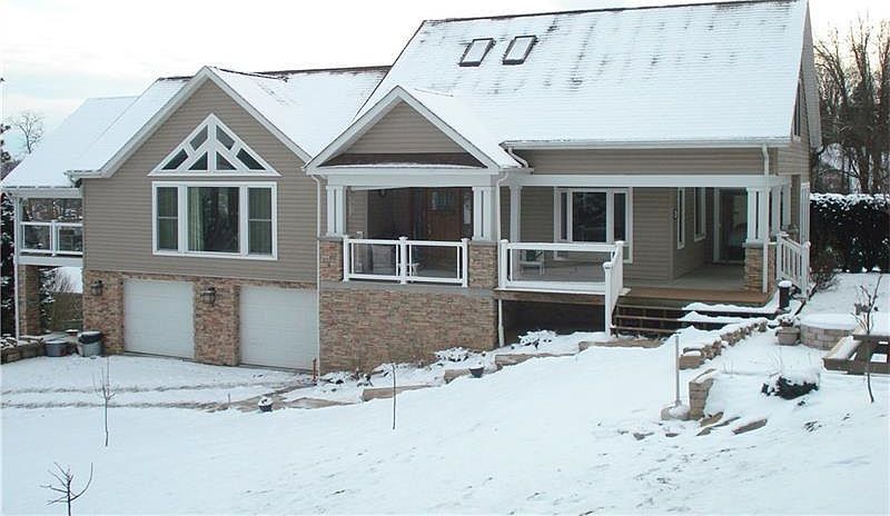 2nd image of 1405 2nd St