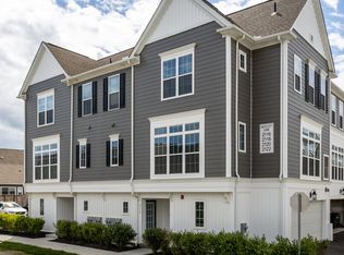 2116 Westcott Ln, Bridgeville, PA 15017
