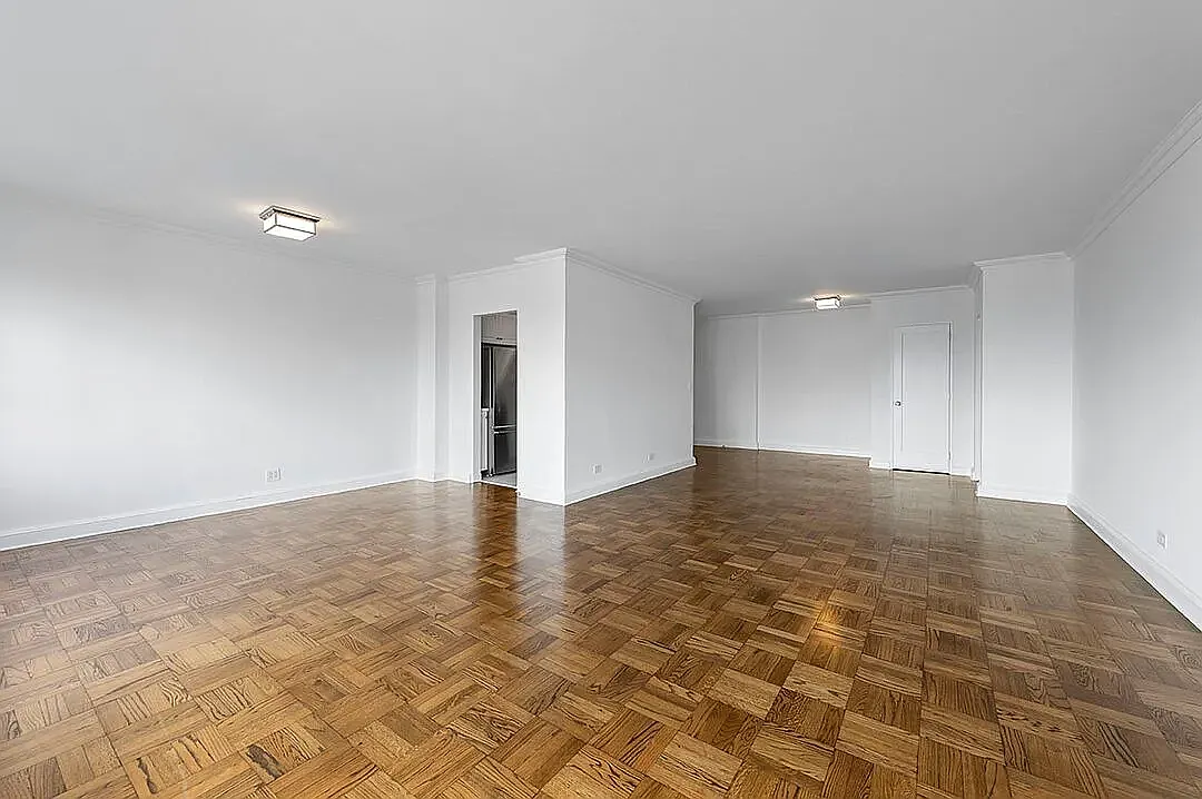 215 East 68th Street — Photo 4