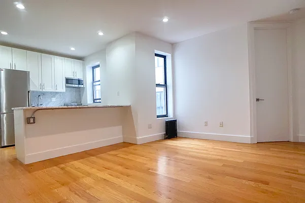 Rented by Compass | media 9