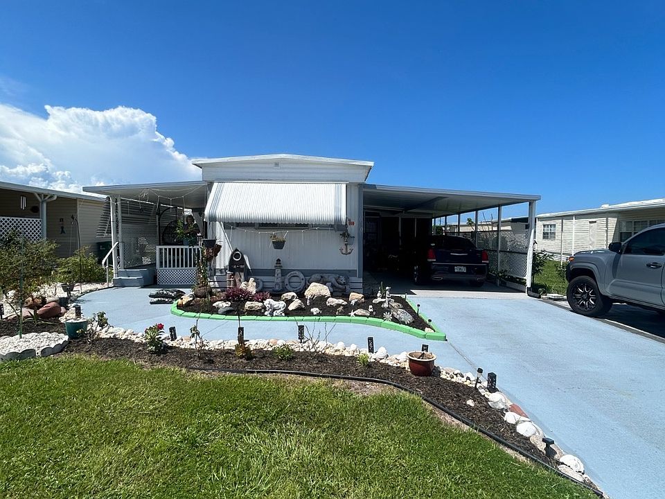 1st image of 640 Moffatt Pl