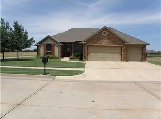 8613 NW 67th St, Oklahoma City, OK 73132