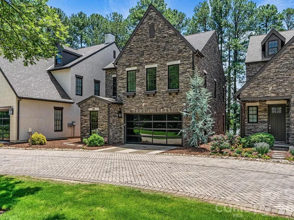 318 Ambleside Village Ln, Davidson, NC 28036