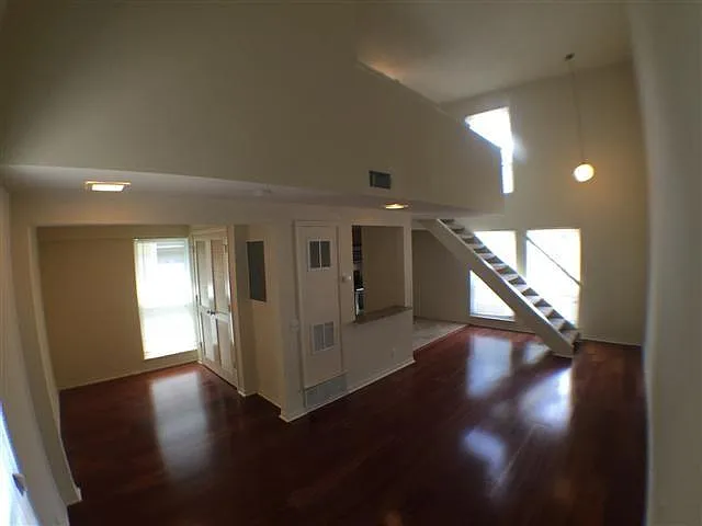 Building Photo - 2800 Cole St #215C
