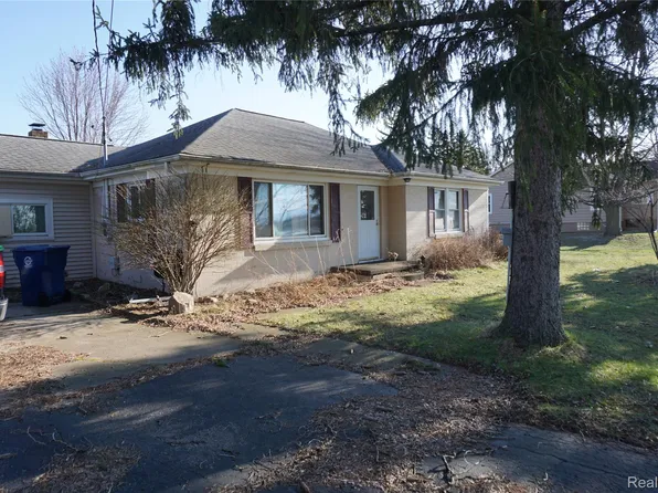 4145 Janes Rd, Saginaw, MI 48601