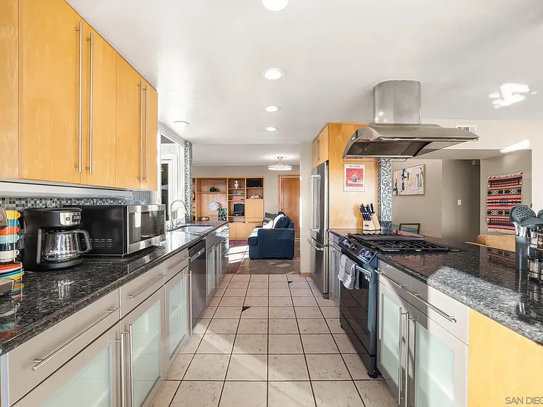 3081 Nute Way — Photo 29