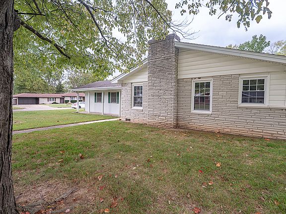5th image of 2143 S Brighton Drive
