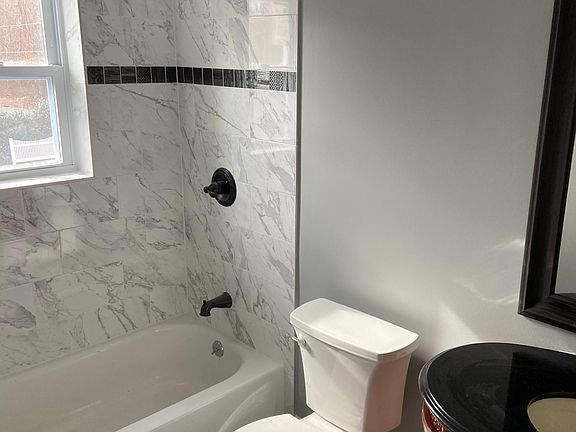 4th image of 49 Lewin Dr #2