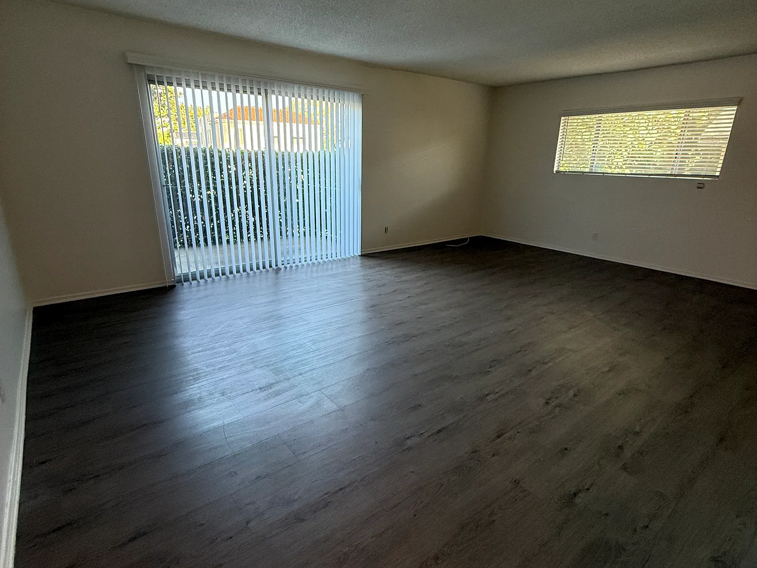 1 bed, 1000 sqft, $2,425 — Photo 1