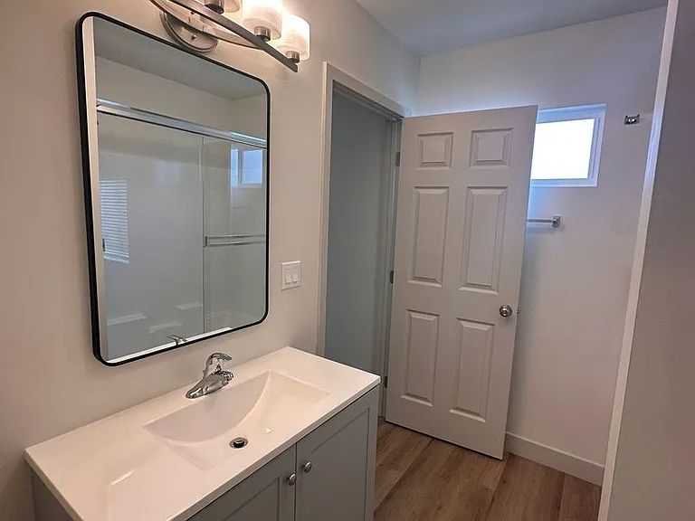906 Emory Street 931 #933 — Photo 18