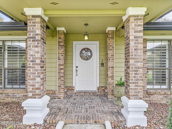 4th image of 806 FALKIRK Court