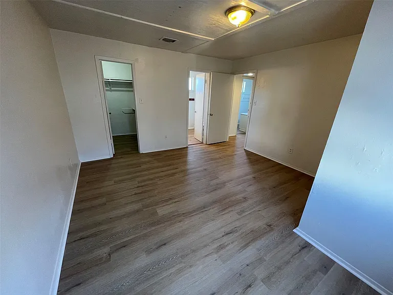 11041 Albury Dr — Photo 8