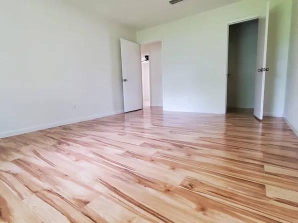 3418 Hummingbird Ln, Denton, TX 76209