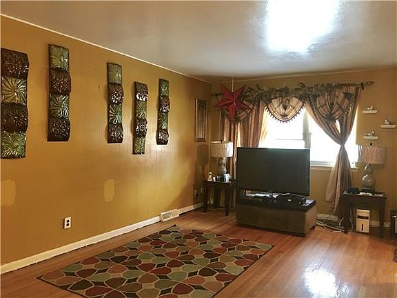 2nd image of 447 Olmstead Ave