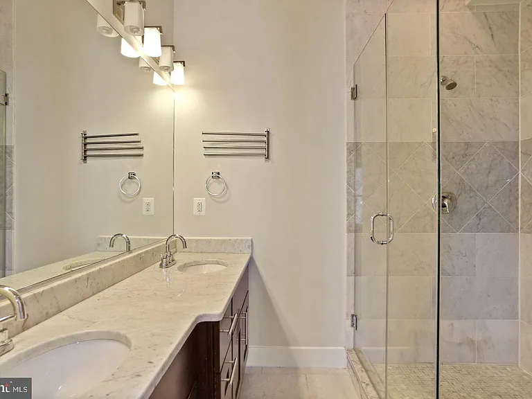 224 R St NE #2 — Photo 20