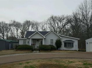 786 Mount Pelia Rd, Martin, TN 38237