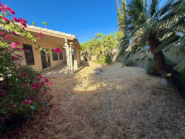 4207 E Juanita Ave — Photo 31
