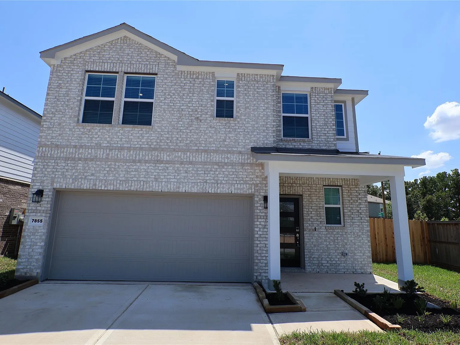 4 bed, 2.5 bath, 1785 sqft, $2,100 — Photo 1
