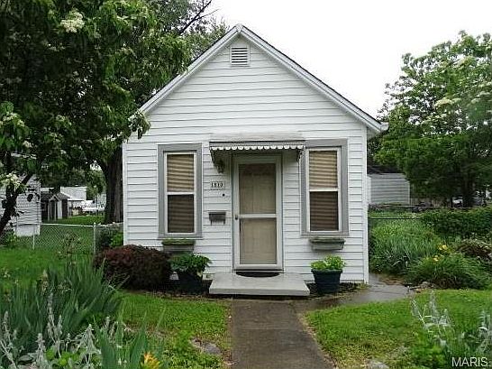 1st image of 1510 N 4th St