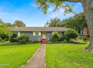 307 Iroquois Dr, Knoxville, TN 37914
