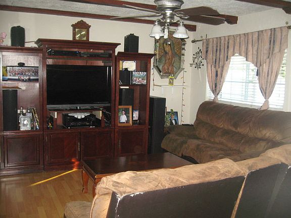 2nd image of 1949 Waverly Ave