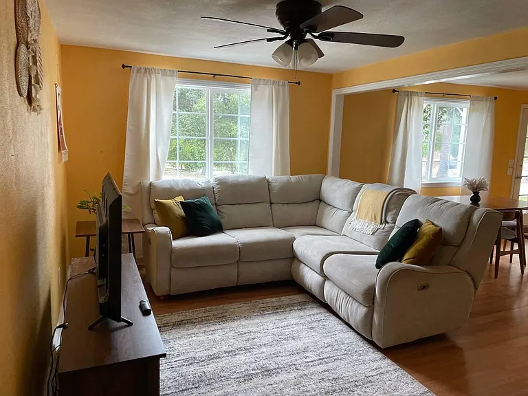 1350 Prospect Dr — Photo 8