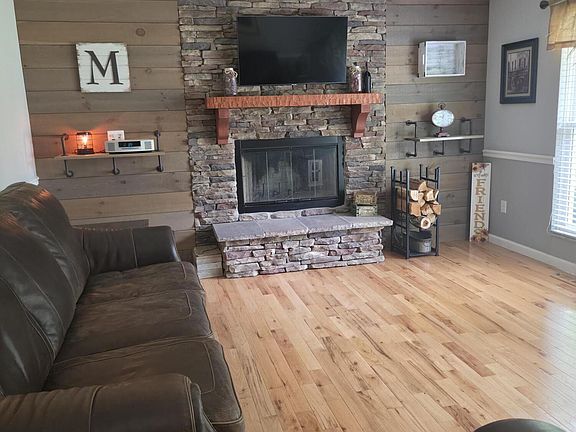 5th image of 3537 Raines Ln