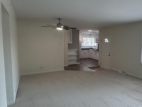 5th image of 504 Scranton Ave