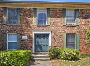 5561 Kingsport Dr, Sandy Springs, GA