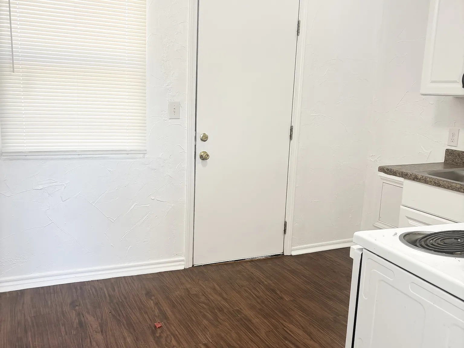 3049 Northeast 15th Street - 1 — Photo 3