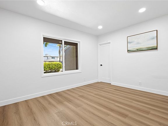 5th image of 7629 Arcola Ave