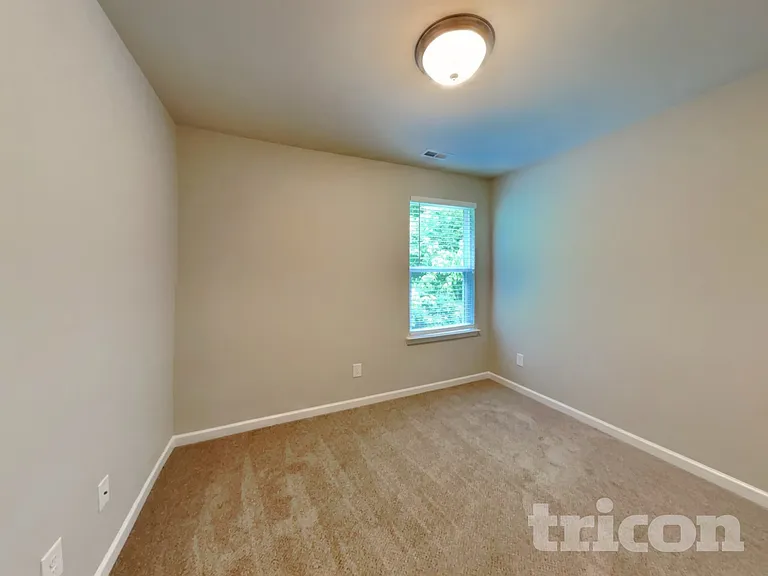 131 Hickory Station Ln — Photo 14