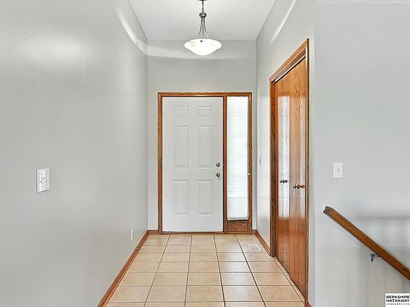 4th image of 13484 Camden Ave