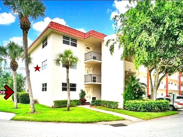 9220 S Hollybrook Lake Dr APT 209, Hollywood, FL 33025