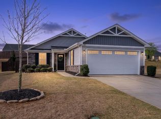 402 Edgehill Ct, Greenville, SC 29617
