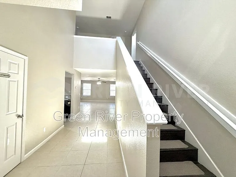 8704 Lake George Cir W — Photo 7