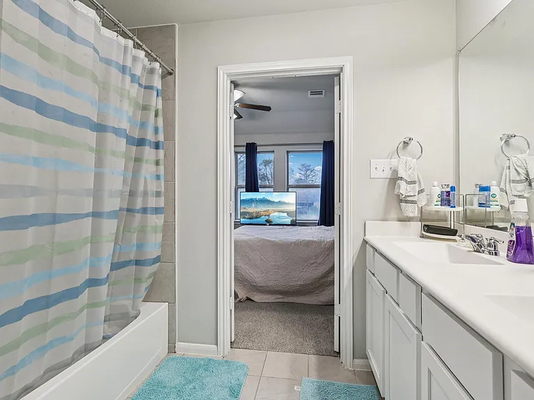 7333 Hinsdale Dr — Photo 22