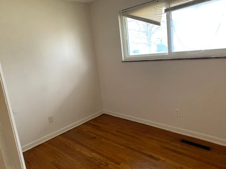 1526 Cunard Rd — Photo 9