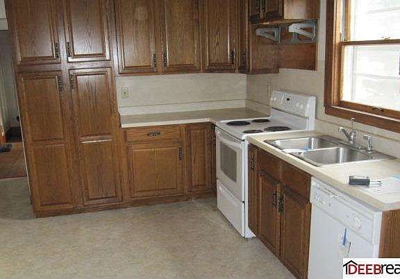 4th image of 222 W Gardiner St