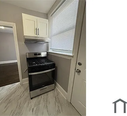 1334 W 82nd St — Photo 6