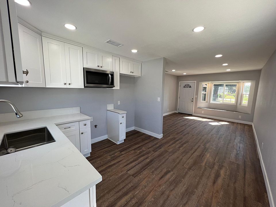 1st image of 6425 Prospect Ave
