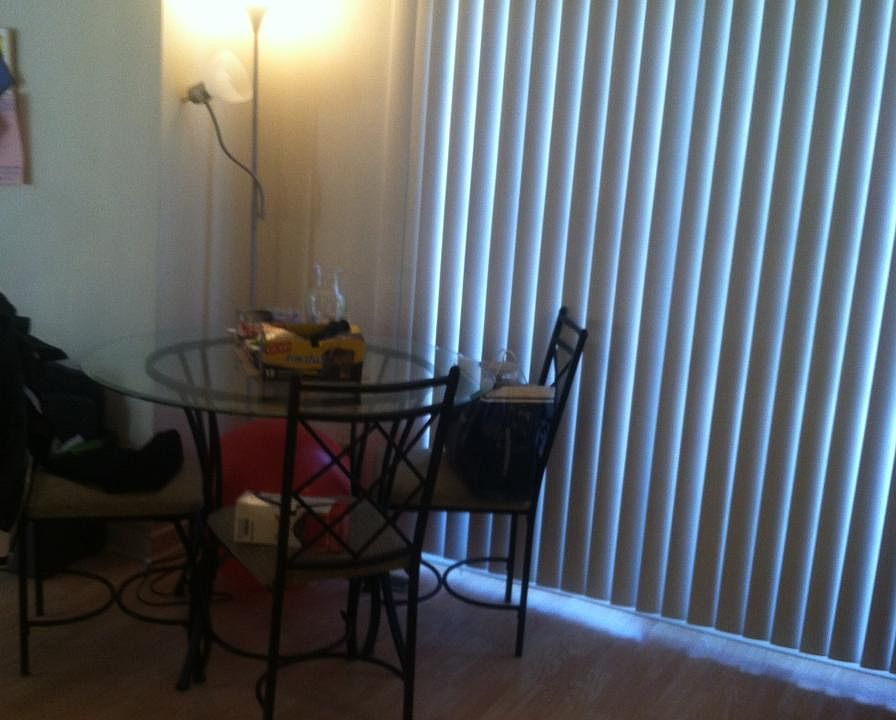2nd image of 1003 Clay St #Duplex